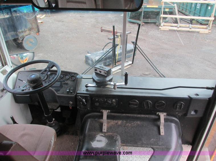 image for item L3875 2001 Blue Bird TC2000 school bus