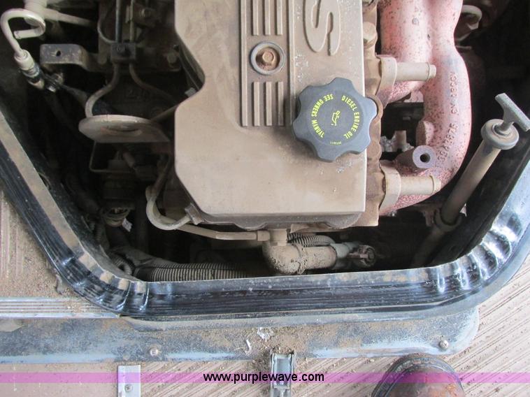 image for item L3875 2001 Blue Bird TC2000 school bus