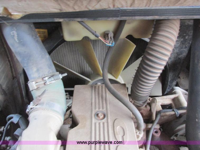 image for item L3875 2001 Blue Bird TC2000 school bus