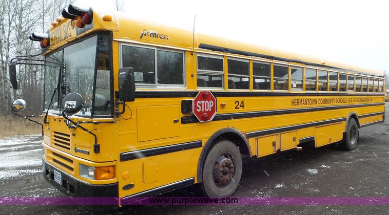image for item L3876 1999 International American Transport Corp. school bus