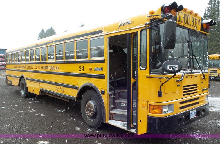 image for item L3876 1999 International American Transport Corp. school bus