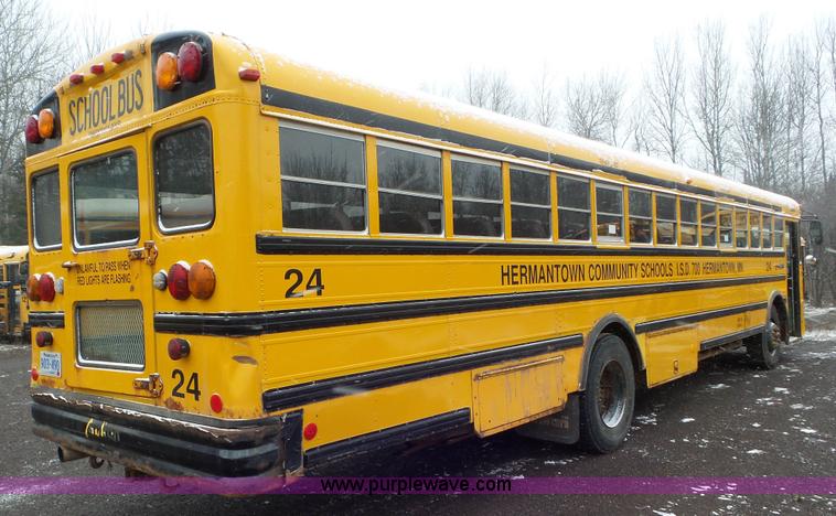 image for item L3876 1999 International American Transport Corp. school bus