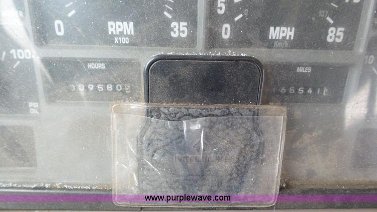 image for item L3876 1999 International American Transport Corp. school bus