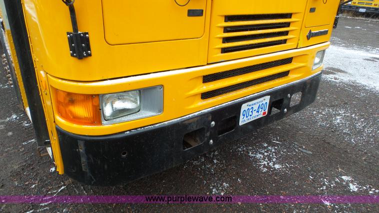 image for item L3876 1999 International American Transport Corp. school bus