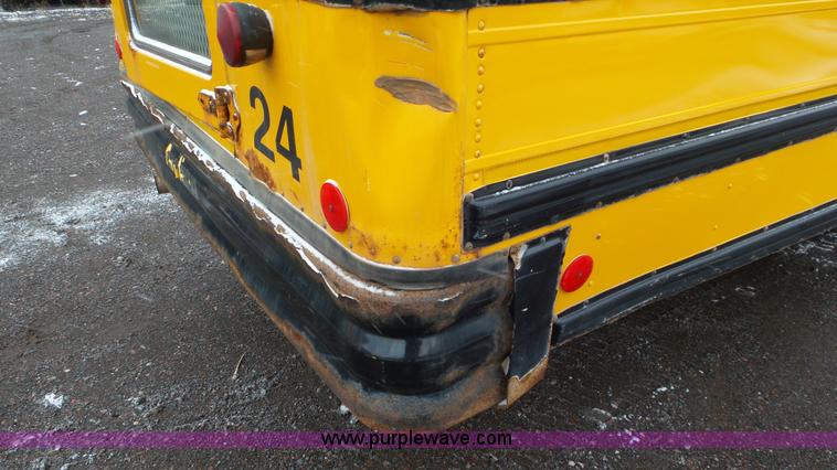 image for item L3876 1999 International American Transport Corp. school bus