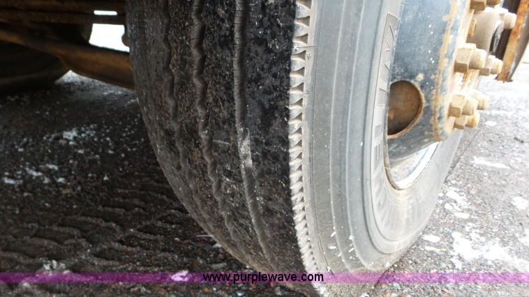 image for item L3876 1999 International American Transport Corp. school bus