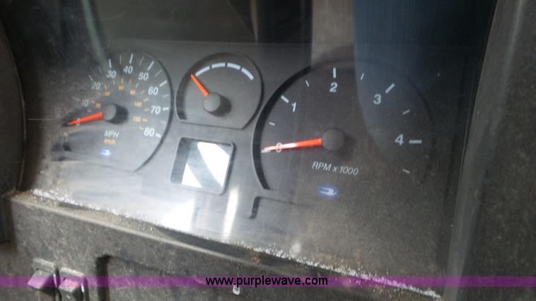 image for item L3877 1999 Blue Bird  TC2000 school bus