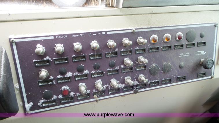 image for item L3877 1999 Blue Bird  TC2000 school bus