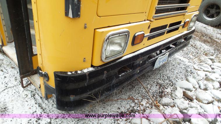 image for item L3877 1999 Blue Bird  TC2000 school bus