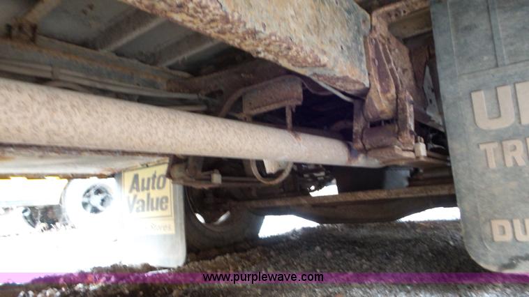 image for item L3877 1999 Blue Bird  TC2000 school bus