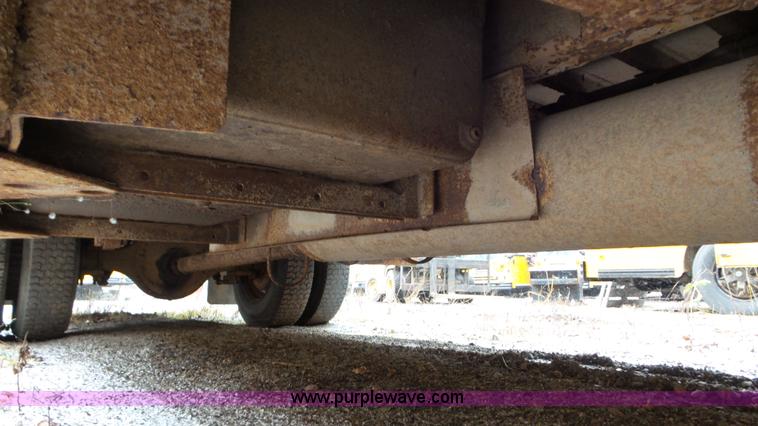 image for item L3877 1999 Blue Bird  TC2000 school bus