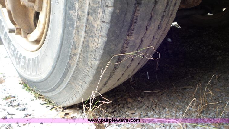 image for item L3877 1999 Blue Bird  TC2000 school bus