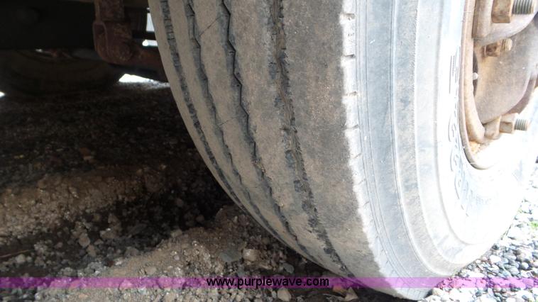 image for item L3877 1999 Blue Bird  TC2000 school bus