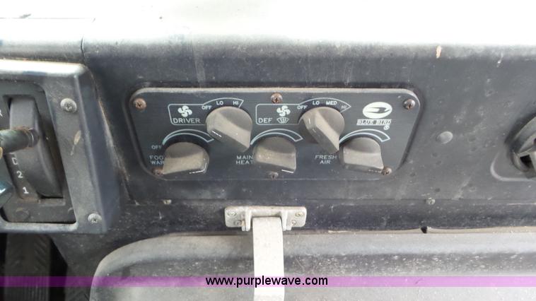 image for item L3878 2001 Blue Bird TC2000 school bus