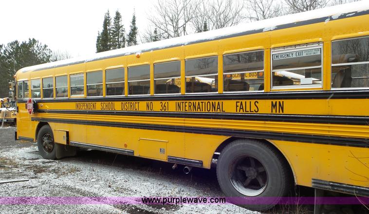 image for item L3879 1999 Blue Bird TC2000 school bus