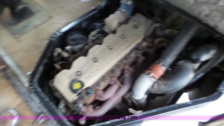 image for item L3879 1999 Blue Bird TC2000 school bus