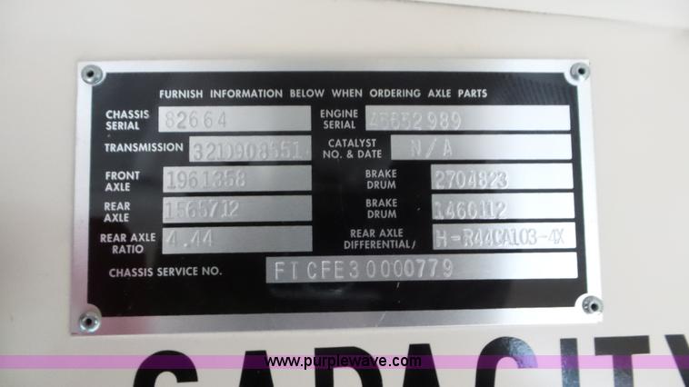 image for item L3879 1999 Blue Bird TC2000 school bus