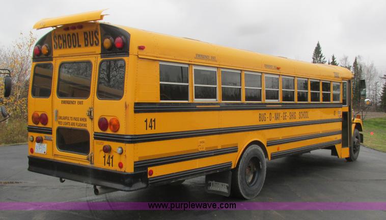 image for item L3880 2005 Freightliner FS65 school bus