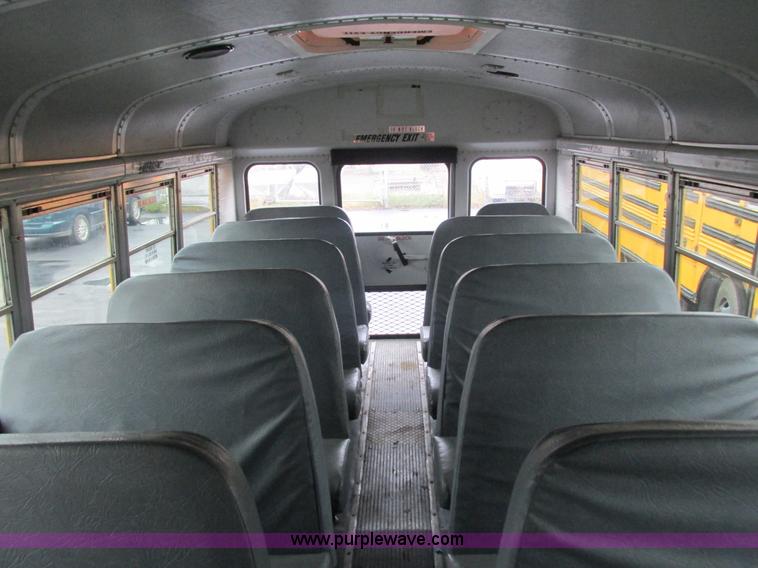 image for item L3880 2005 Freightliner FS65 school bus