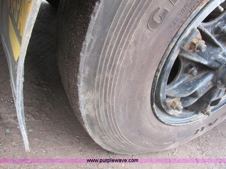 image for item L3881 1997 Blue Bird TC2000 school bus