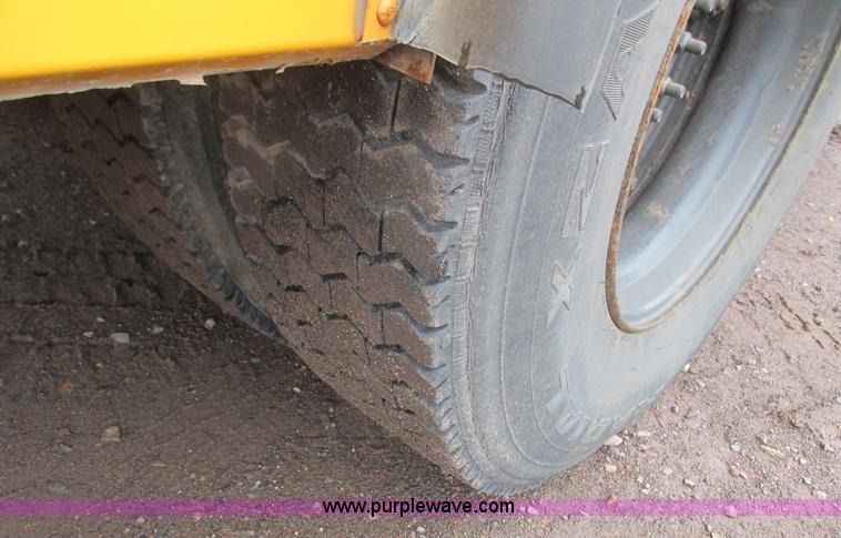 image for item L3881 1997 Blue Bird TC2000 school bus