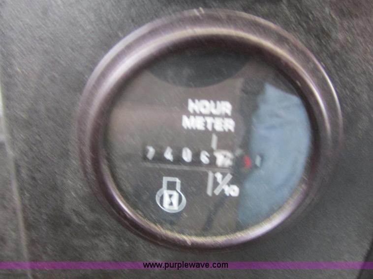 image for item L3881 1997 Blue Bird TC2000 school bus