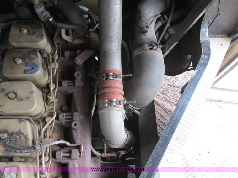 image for item L3881 1997 Blue Bird TC2000 school bus