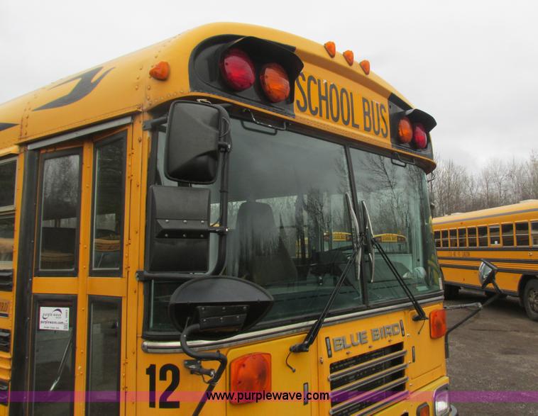 image for item L3883 2001 Blue Bird TC2000 school bus