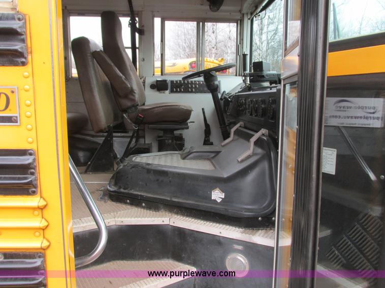 image for item L3883 2001 Blue Bird TC2000 school bus