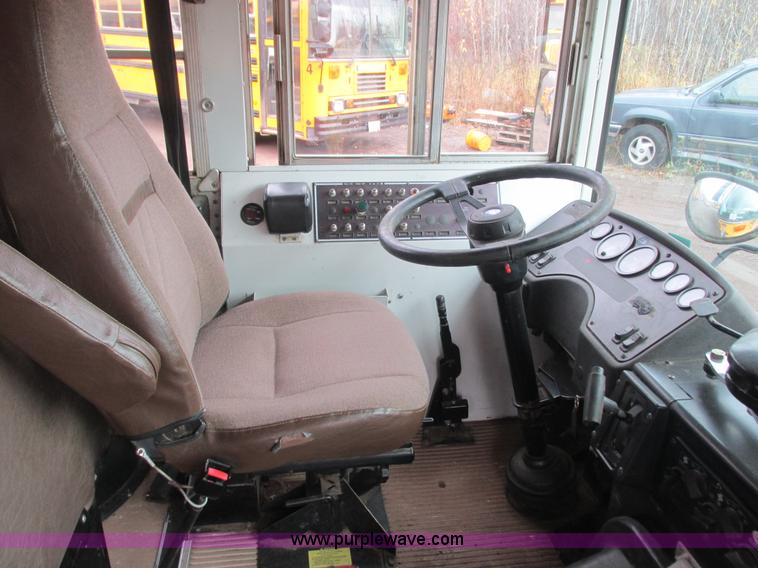 image for item L3883 2001 Blue Bird TC2000 school bus