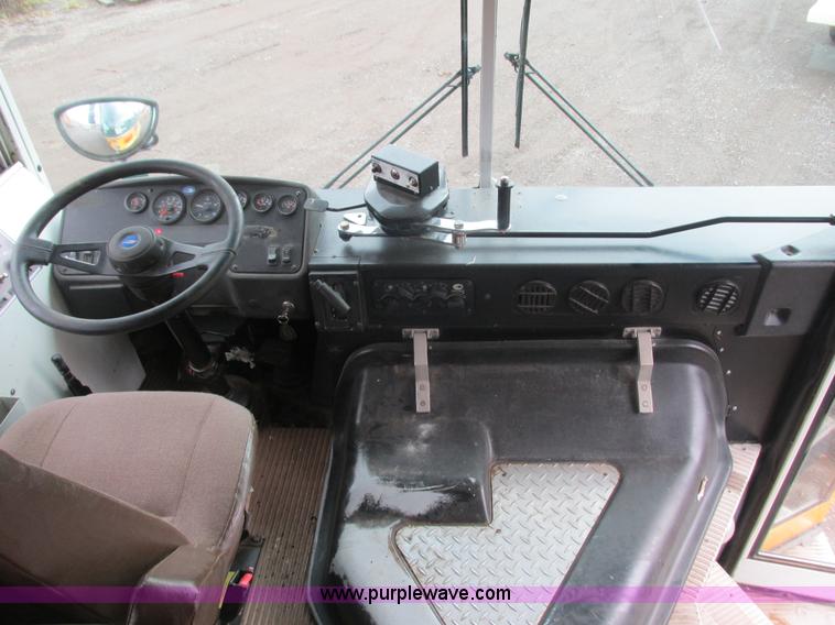 image for item L3883 2001 Blue Bird TC2000 school bus