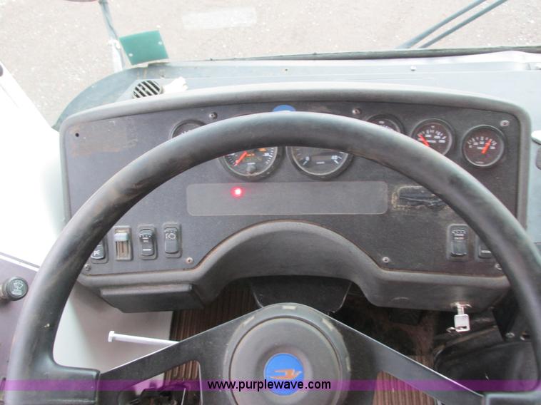 image for item L3883 2001 Blue Bird TC2000 school bus