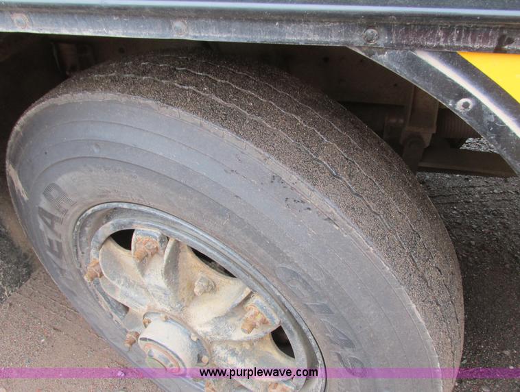 image for item L3884 1998 Blue Bird TC2000 school bus