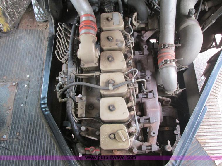 image for item L3884 1998 Blue Bird TC2000 school bus