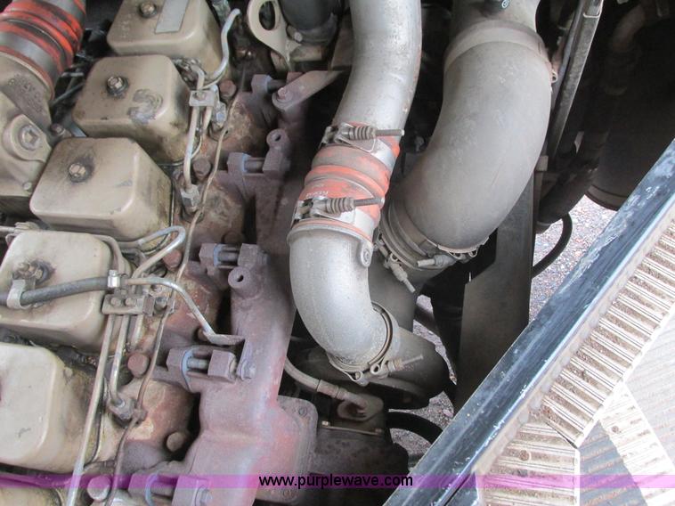 image for item L3884 1998 Blue Bird TC2000 school bus