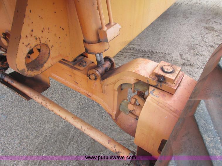 image for item L3898 1996 JLG 40H boom lift