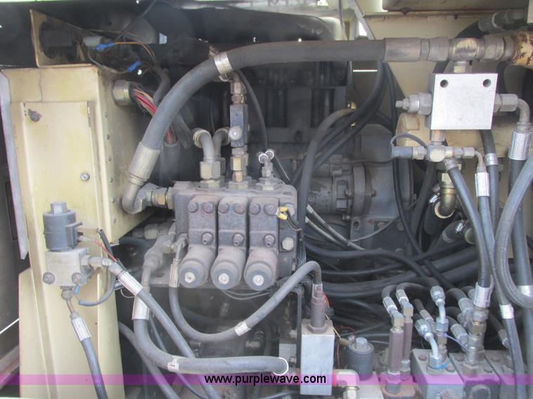 image for item L3898 1996 JLG 40H boom lift