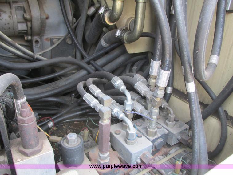 image for item L3898 1996 JLG 40H boom lift