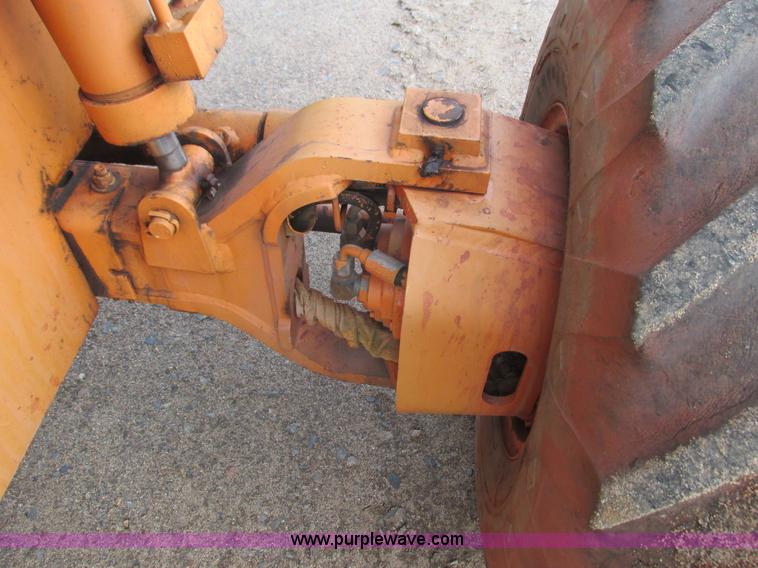 image for item L3898 1996 JLG 40H boom lift