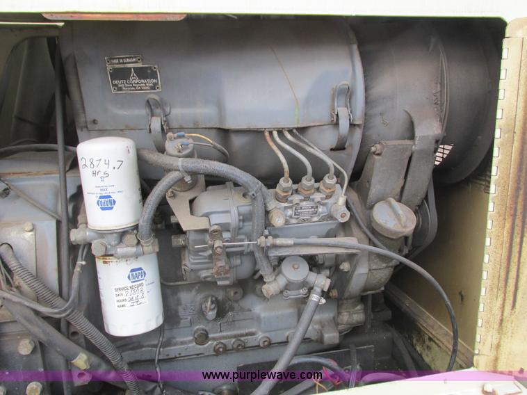 image for item L3898 1996 JLG 40H boom lift