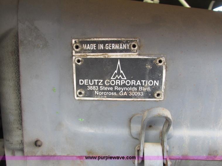 image for item L3898 1996 JLG 40H boom lift