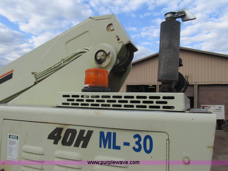 image for item L3898 1996 JLG 40H boom lift