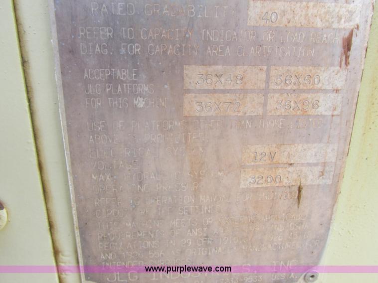 image for item L3898 1996 JLG 40H boom lift