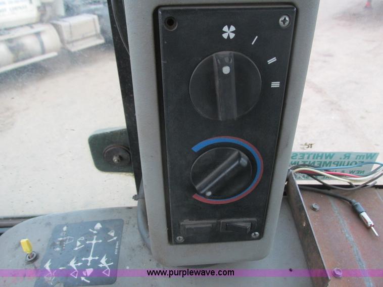 image for item L3900 2007 Terex 970B backhoe