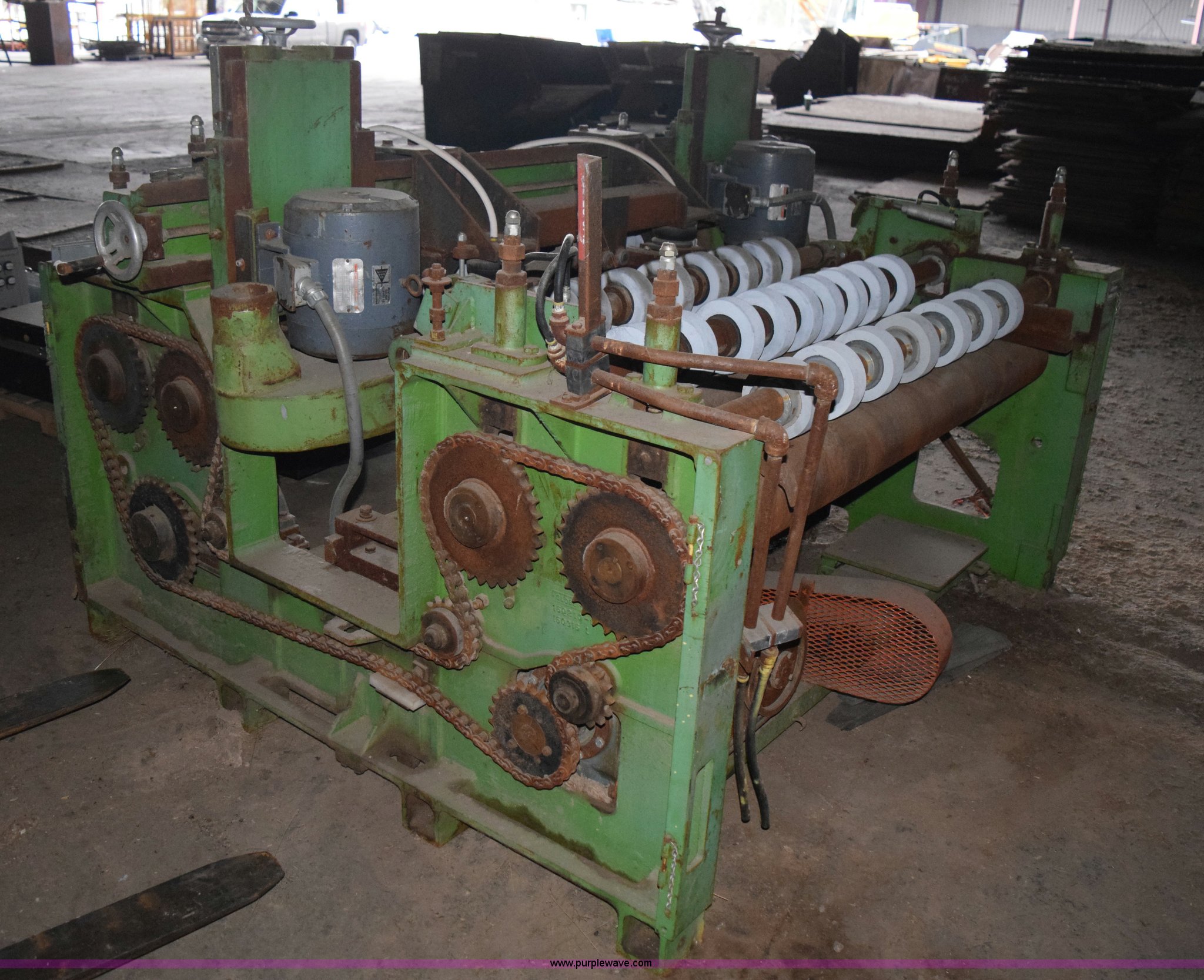 Globe Machine tongue and groove machine in Cook, MN Item K3359 sold Purple Wave