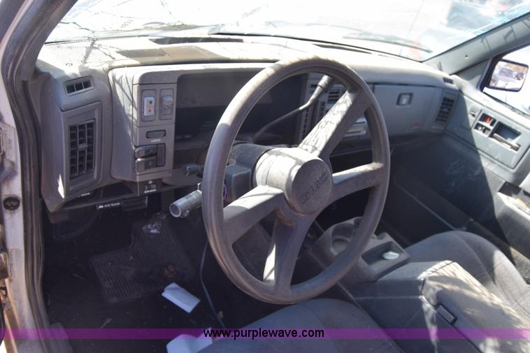 image for item K4831 1993 GMC Jimmy SLE SUV