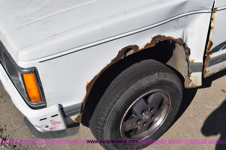 image for item K4831 1993 GMC Jimmy SLE SUV
