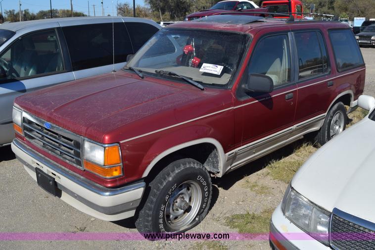 image for item K4833 1991 Ford Explorer SUV