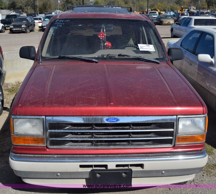 image for item K4833 1991 Ford Explorer SUV