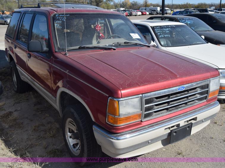 image for item K4833 1991 Ford Explorer SUV